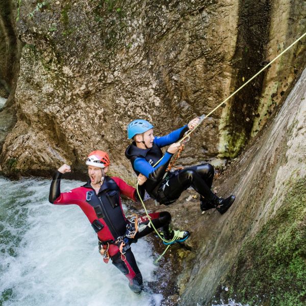 Canyoning-mit-Kinder-Familie Urlaub Lofer_Intersport Sturm©-Base-Camp