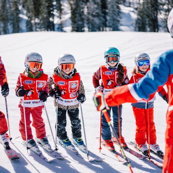 skischule-sturm-lofer-ski-fahren-almenwelt-lofer-gruppeneinteilung-5